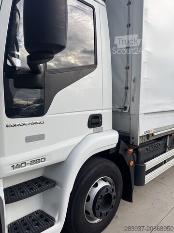 φορτηγό με καρότσα και συρόμενη τέντα Iveco 140E280