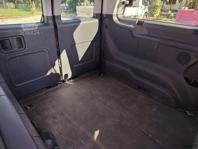 Kompakt furgon Mercedes-Benz VITO MIXTO 116CDI 2.2 4X4