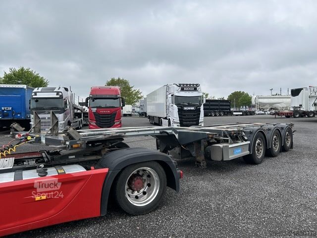 Keitimo kėbulo puspriekabė D-Tec VCC-01/FT LS Flexitrailer Transcool Genset