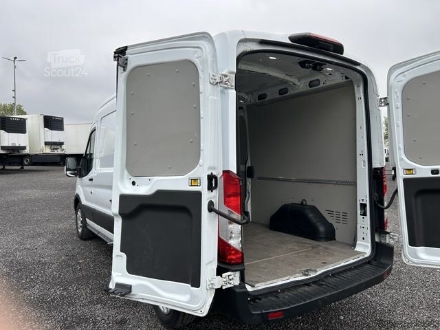 Panelová dodávka Ford Transit FT 350 130 PS L3H2 Klima Rückfahrkamera