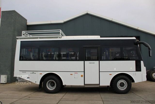 Car de tourisme Mercedes-Benz Atego 1725 4x4 Passenger Bus