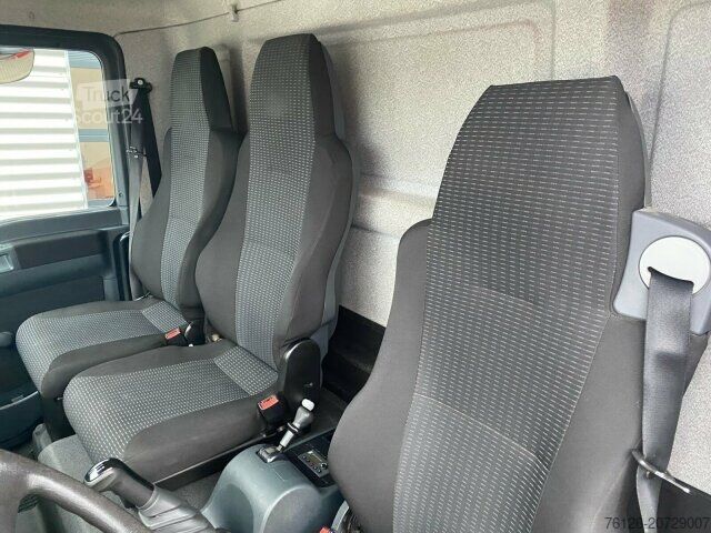 LKW mit Kofferaufbau MAN 8.180BL Möbelkoffer/AHK/Org.107Tkm/3 Sitzer