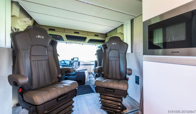 Paarden transport Mercedes Actros AKX Jong AKX paardenvrachtwagen 6paards ...