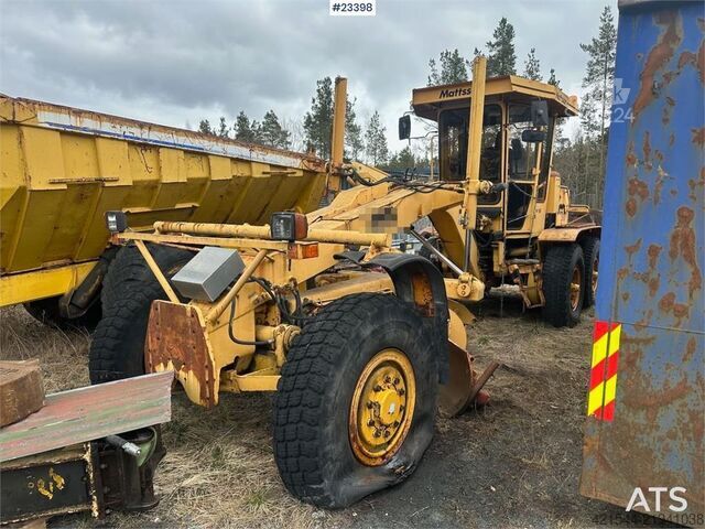 дорожный автогрейдер Mattsson MPAB 6x6 grader w/ blades and 2 extra for tires