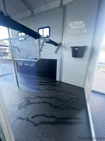 Přívěs pro přepravu koní HUMBAUR * NOTOS X-TRA UP*ALUBODEN begehbare SK NEU