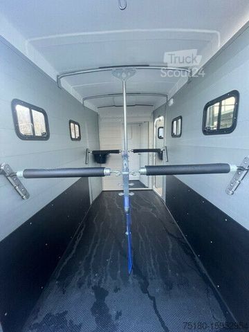 Přívěs pro přepravu koní HUMBAUR * NOTOS X-TRA UP*ALUBODEN begehbare SK NEU