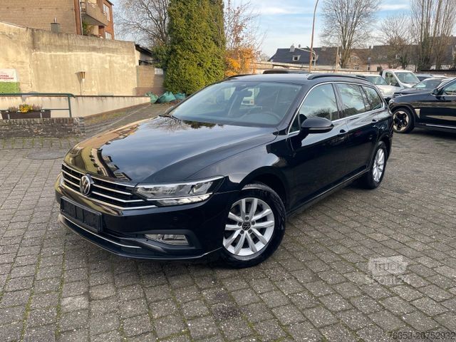 Minibus VOLKSWAGEN Passat Variant 110kw DSG Kamera *LED *Navi
