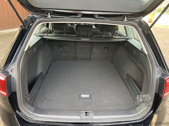 Minibus VOLKSWAGEN Passat Variant 110kw DSG Kamera *LED *Navi