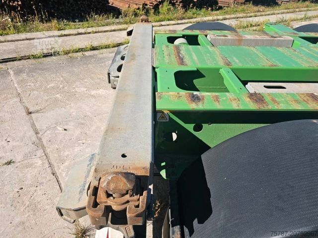 Auflieger-Wechselfahrgestell WIELTON Vario Containerchassis, Reifendruckkontrolle