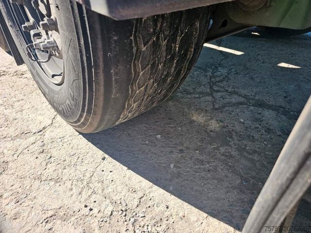 Auflieger-Wechselfahrgestell WIELTON Vario Containerchassis, Reifendruckkontrolle