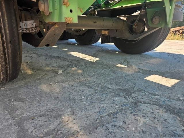 Auflieger-Wechselfahrgestell WIELTON Vario Containerchassis, Reifendruckkontrolle