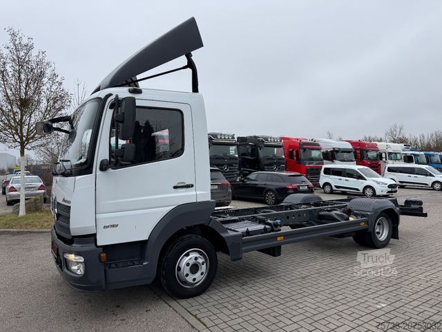 Podwozie furgonu MERCEDES-BENZ Atego 818 L Fahrgestell/Klima/SCHALTER/EURO6D