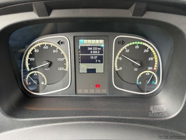 Podwozie furgonu MERCEDES-BENZ Atego 818 L Fahrgestell/Klima/SCHALTER/EURO6D