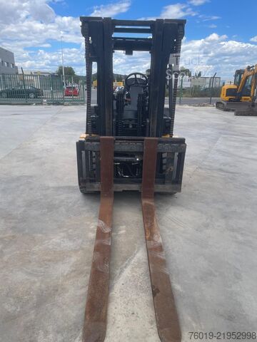 Traspallet manuale hyundai da50-9