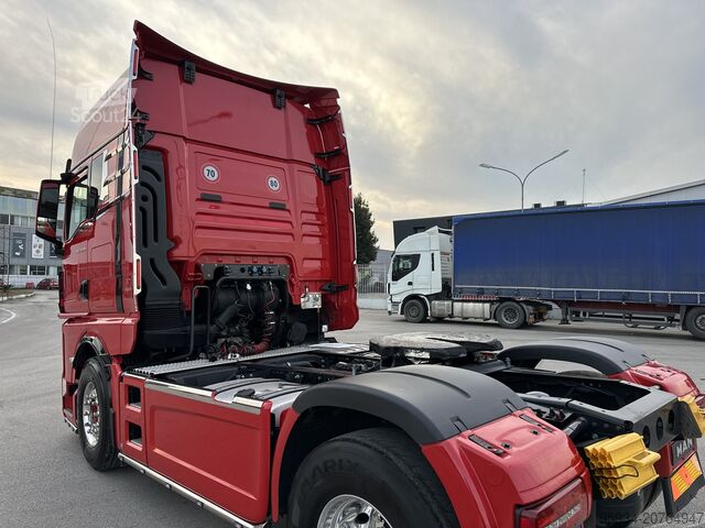 Tractora de carretera estándar MAN TGX 18.510