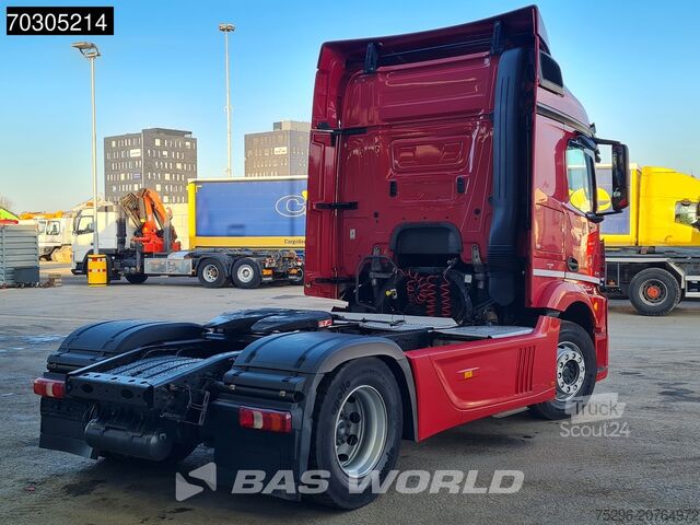 Farliga ämnen Mercedes Actros 1845 4X2 StreamSpace Retarder ADR
