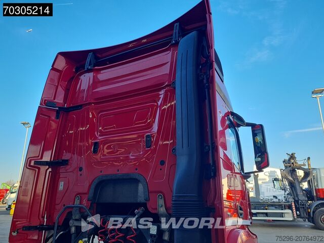 Farliga ämnen Mercedes Actros 1845 4X2 StreamSpace Retarder ADR