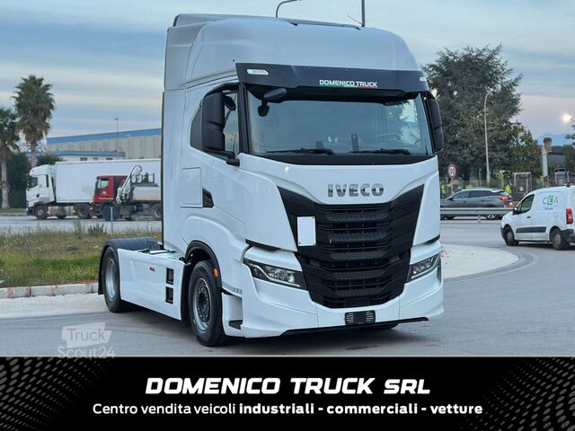 Trator de estrada padrão Iveco Stralis S-Way 530