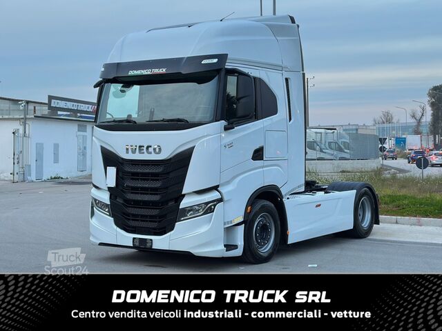 Trator de estrada padrão Iveco Stralis S-Way 530