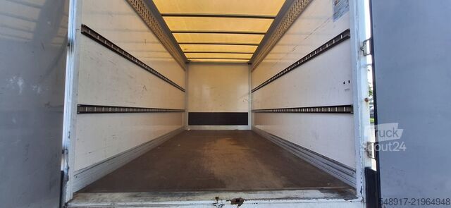 Kastenwagen Mercedes-Benz Sprinter 319 Koffer