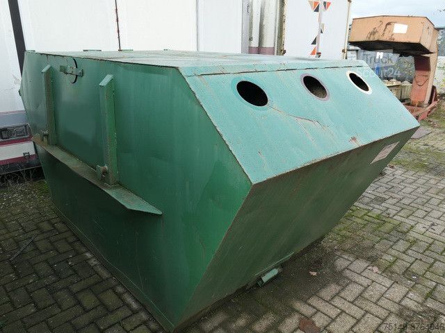 Absetzkipper LKW Sammelbehälter, Glascontainer, Absetzcontainer