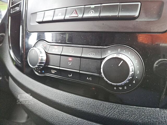 Transport de personnes MERCEDES-BENZ VITO 114 CDI TOURER 2X Airco 9-Persoons!
