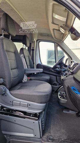 Minibus FIAT Fiat Ducato 9 Sitzer Systemboden Rolli Stock