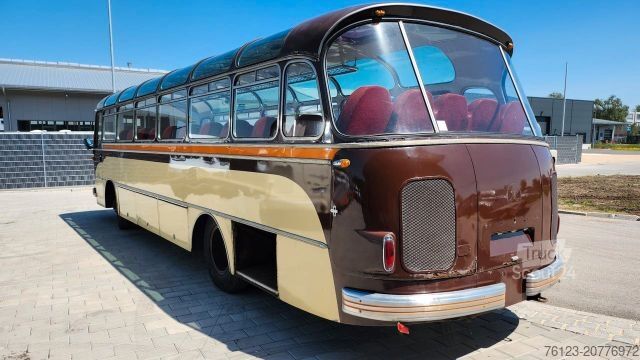 Autocar interurbain SETRA Kässbohrer Setra S 11