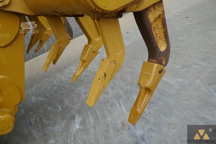 Grader Caterpillar 140M