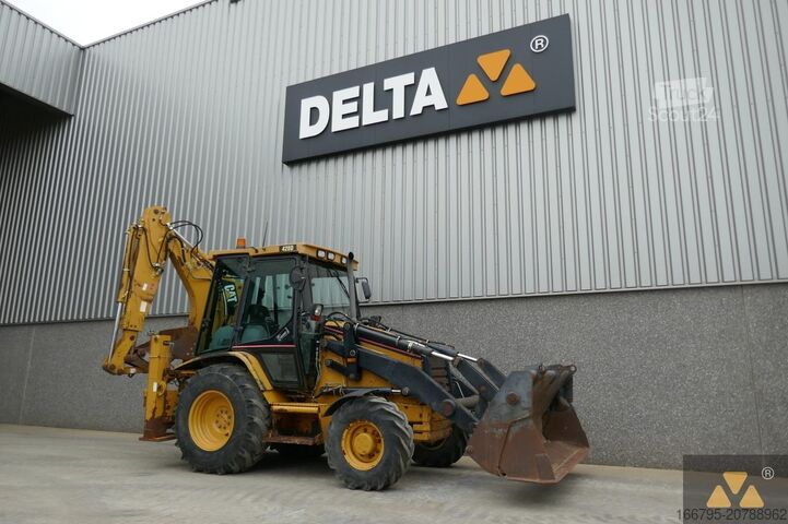 Bager nakladalec Caterpillar 428D