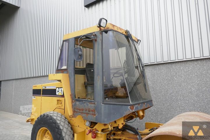 Valjar z enim bobnom Caterpillar CS433C