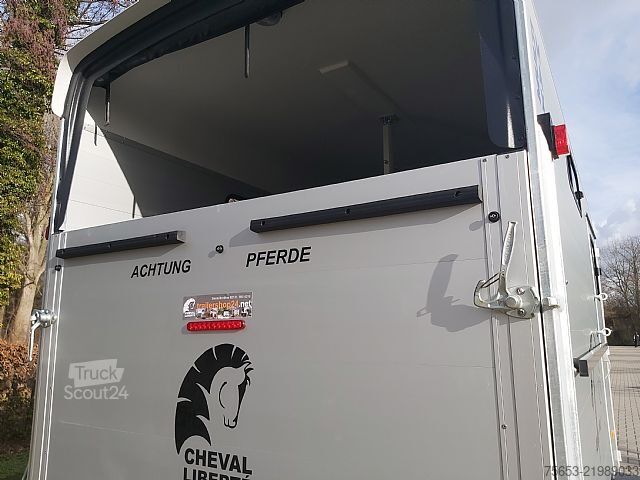 Remolque para caballos Cheval Liberté Multimax flexibler großer Pferde Kofferanhänger