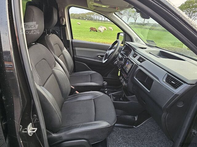 RENAULT EXPRESS 1.5, ilmastointi, CarPlay, EURO6, pysäköintitutka, puolittainen nahkasisustus, peruu RENAULT EXPRESS 1.5 ac carplay EURO6 pdc half leder cam...
