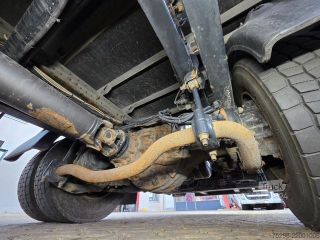 Camion caisson MAN TGL 12.220 4X2 BL / Ladebordwand
