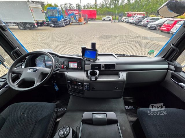 Camion caisson MAN TGL 12.220 4X2 BL / Ladebordwand
