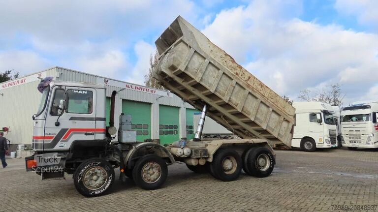 Kipper MAN 35.362 8x4 Euro 2, ZF manual gearbox, VERY clean