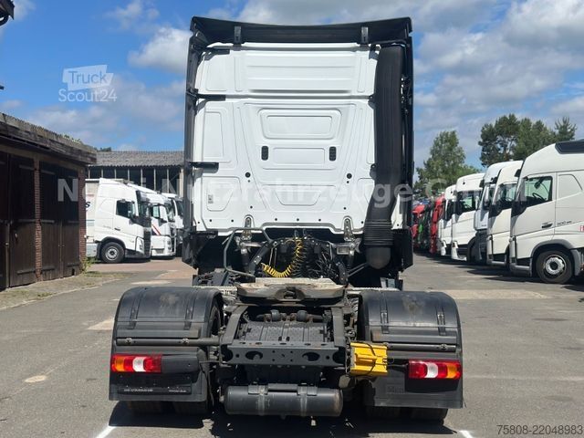 Nagy térfogatú nyergesvontató MERCEDES-BENZ Actros 1845 X-Low Retarder ACC Spur. As.  3x