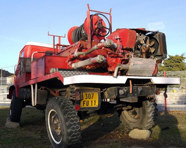 UNIMOG 404 fire-fighting vehicle UNIMOG 404