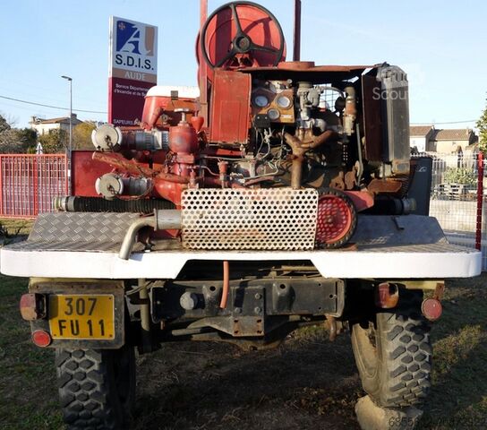 UNIMOG 404 fire-fighting vehicle UNIMOG 404