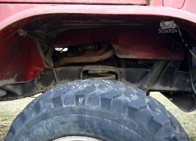 UNIMOG 404 fire-fighting vehicle UNIMOG 404