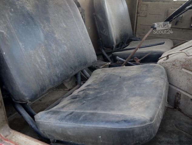 UNIMOG 404 fire-fighting vehicle UNIMOG 404