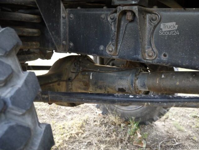 UNIMOG 404 fire-fighting vehicle UNIMOG 404