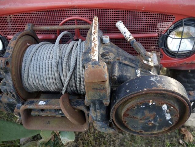 UNIMOG 404 fire-fighting vehicle UNIMOG 404