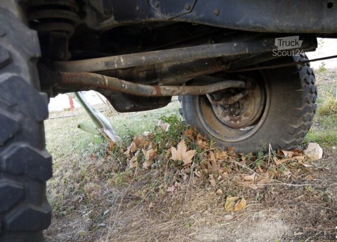 UNIMOG 404 fire-fighting vehicle UNIMOG 404