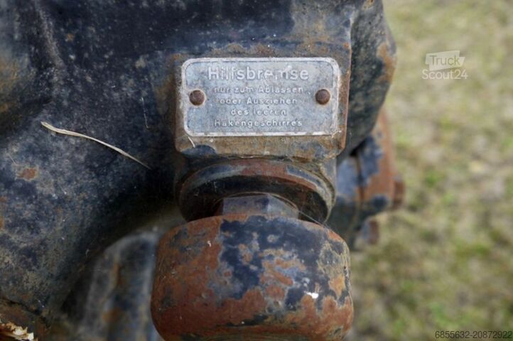 UNIMOG 404 fire-fighting vehicle UNIMOG 404