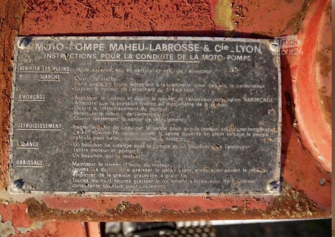 UNIMOG 404 fire-fighting vehicle UNIMOG 404