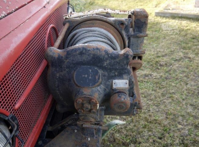 UNIMOG 404 fire-fighting vehicle UNIMOG 404