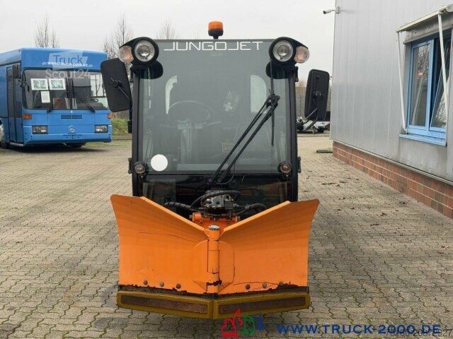 Cestna čistilnica Multicar Nilfisk JungoJet3500 Winterdienst & Kehrmaschine