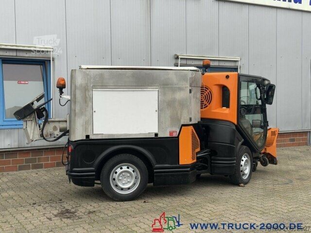 Cestna čistilnica Multicar Nilfisk JungoJet3500 Winterdienst & Kehrmaschine