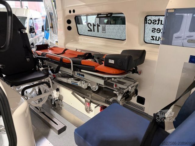 Autospecială de pompieri FORD Transit Custom 2.0L*KTW*KRANKENWAGEN*LIEGE+STUHL